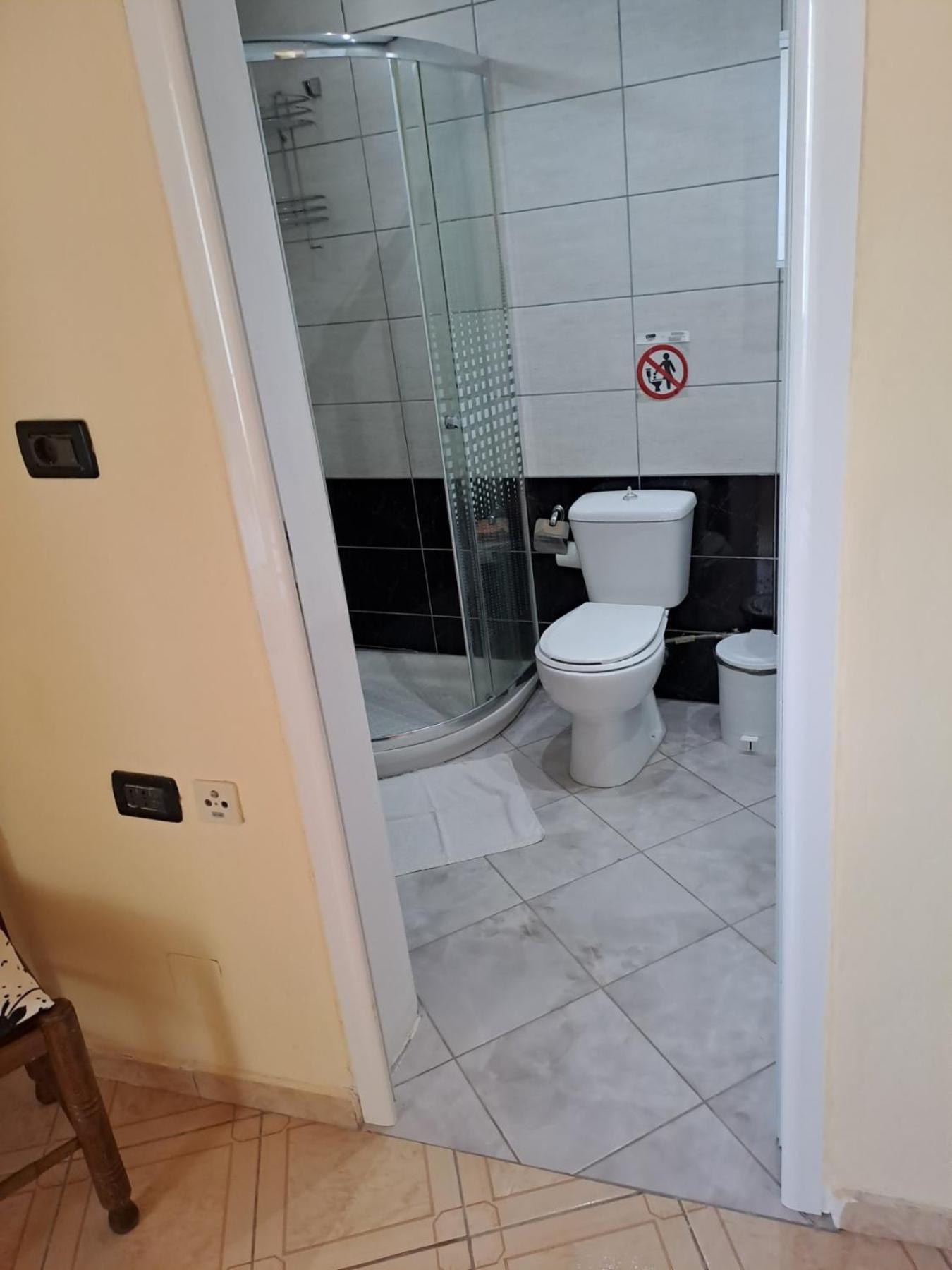 Janis Castle Apartment Himare Ngoại thất bức ảnh